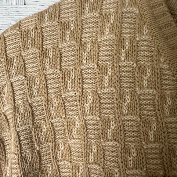 Claiborne sweater tan & cream crewneck sweater winter quiet luxury plus size - Picture 3 of 9
